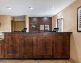 Sảnh chờ 2 Quality Inn Columbus - East