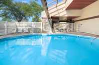 Swimming Pool Red Roof Inn Columbus - Grove City