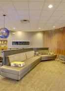 LOBBY Springhill Suites by Marriott Lawrence