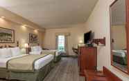 Bedroom 2 Baymont by Wyndham Columbia Maury