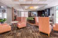 Bar, Kafe dan Lounge Homewood Suites by Hilton Olmsted Village (near Pinehurst)