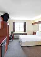 BEDROOM Microtel Inn & Suites by Wyndham Atlanta/Perimeter Center