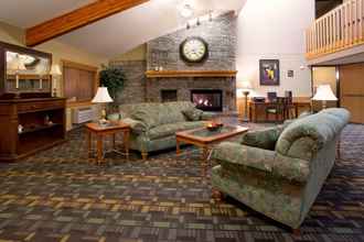 Lobby 4 Cobblestone Hotel & Suites – Wisconsin Rapids