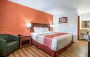 Kamar Tidur 7 Northway Inn Queensbury - Lake George