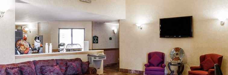 Lobi Comfort Inn & Suites Surprise Near Sun City West