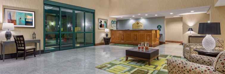 Lobby Wingate by Wyndham - Macon