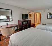 Bedroom 3 Hampton Inn Parkersburg-Mineral Wells