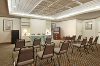 Functional Hall Quality Inn & Suites near Robins Air Force Base