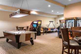 Lobby 4 Comfort Suites Scranton near Montage Mountain