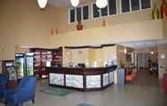 Lobi 3 Quality Inn & Suites Denver Airport - Gateway Park