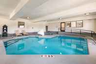 สระว่ายน้ำ Quality Inn & Suites Gallup I-40 Exit 20