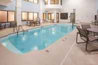 Swimming Pool La Quinta Inn & Suites by Wyndham Kokomo