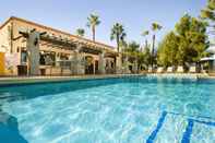 Swimming Pool Arizona Charlie's Boulder