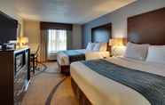 Bedroom 5 Wingfield Inn & Suites