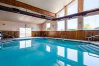 สระว่ายน้ำ Best Western Sawtooth Inn & Suites