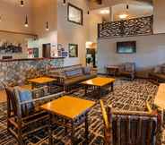 Bar, Kafe dan Lounge 5 Best Western Sawtooth Inn & Suites