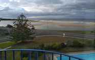 Nearby View and Attractions 4 Scamander Beach Resort