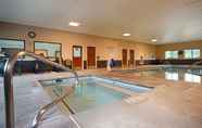 Swimming Pool 5 Best Western Inn & Suites of Macon