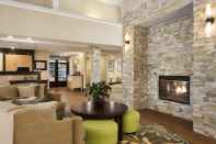 Lobby Homewood Suites Toledo Maumee