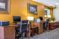 Functional Hall Comfort Inn & Suites Durango