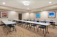 Functional Hall Comfort Suites Lafayette University Area