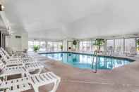 Swimming Pool Comfort Suites Lafayette University Area