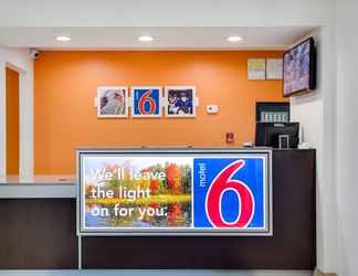 ล็อบบี้ 2 Motel 6 White House, TN