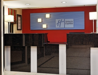 Lobby 2 Holiday Inn Express & Suites Knoxville-North-I-75 Exit 112, an IHG Hotel