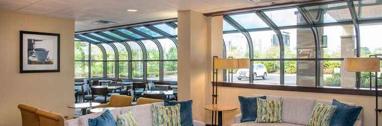 Sảnh chờ Hampton Inn Cleveland-Solon