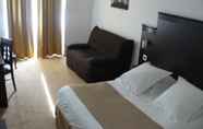 Bedroom 5 ibis Styles Poitiers Nord