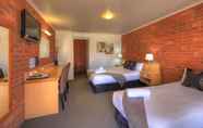 Kamar Tidur 3 Pevensey Motor Lodge