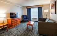 Common Space 6 Best Western Hotel Brossard