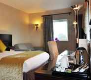 Bedroom 2 Millennium & Copthorne Hotels at Chelsea Football Club