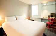 Bilik Tidur 3 ibis Paris Gennevilliers