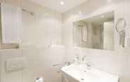 In-room Bathroom 6 Hotel Olten Swiss Quality