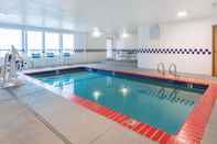 Swimming Pool Super 8 by Wyndham Fernley
