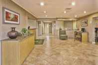 Lobby La Quinta Inn by Wyndham Toledo Perrysburg