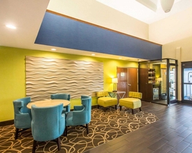 Sảnh chờ 4 Comfort Suites Cookeville