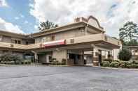 Exterior Econo Lodge Macon