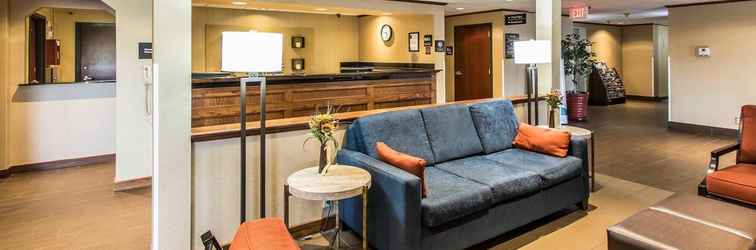 Lobi Comfort Inn & Suites Ardmore