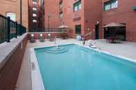 Swimming Pool SpringHill Suites Dallas Downtown / West End
