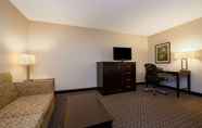 ห้องนอน 7 La Quinta Inn & Suites by Wyndham Cleveland Macedonia