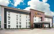 Exterior 2 La Quinta Inn & Suites by Wyndham Cincinnati NE - Mason