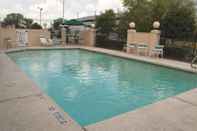 Swimming Pool La Quinta Inn & Suites by Wyndham Houston Southwest