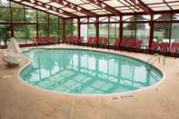Swimming Pool Baymont by Wyndham Springfield IL