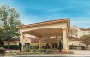 Exterior 6 La Quinta Inn & Suites by Wyndham Raleigh Crabtree