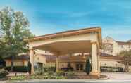 Exterior 6 La Quinta Inn & Suites by Wyndham Raleigh Crabtree