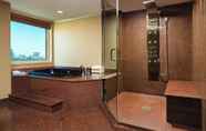 Toilet Kamar 4 Sheraton Atlantic City Convention Center Hotel