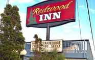 Bangunan 4 Redwood Inn