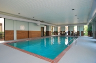 Swimming Pool Best Western Executive Suites